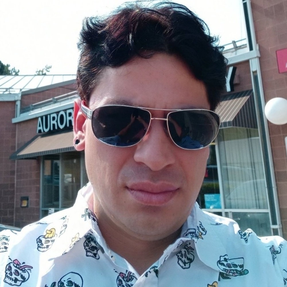 Meet your Posher, Luismanuel